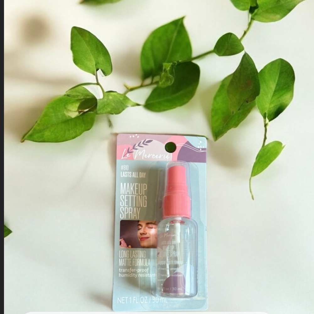 ASOS Pink Setting Spray Makeup Essential - Picture 2 of 3